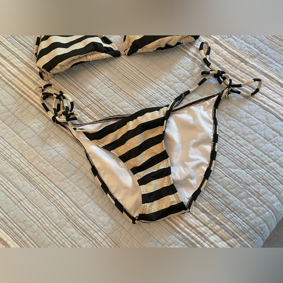 New! Beach Joy Black Stripe Adjustable Bikinis, Swimwear,top M,Bottom S - Picture 3 of 11